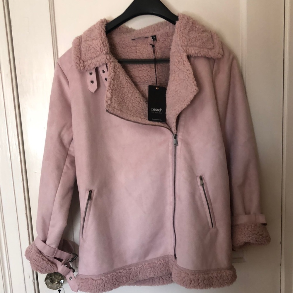The Aspen Aviator style Jacket by Peach is new with tags!